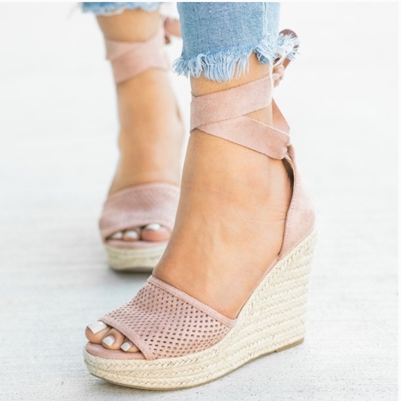 Last 1️⃣! Blush espadrille ankle-tie wedge - Picture 2 of 6